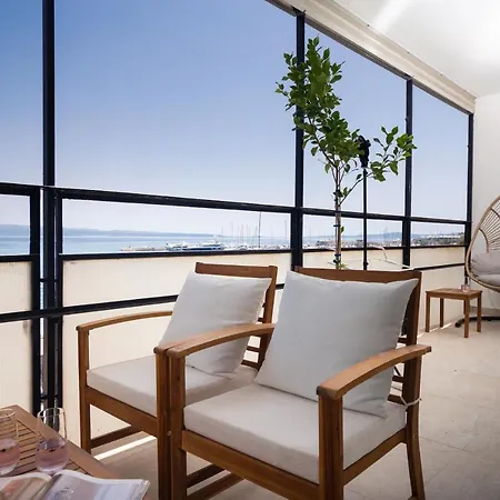 Sun And Sea Deluxe *